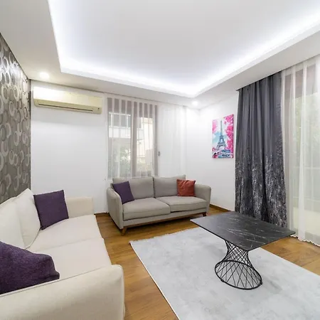 Daire Central And Cozy Apartment Near Beach In Antalya