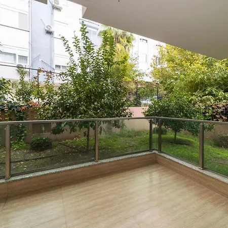 Central And Cozy Apartment Near Beach In Antalya *