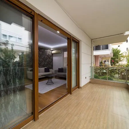 Central And Cozy Apartment Near Beach In Antalya